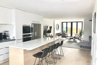 Image de Spotless Modern Townhouse, Bike to Beach and Shem!