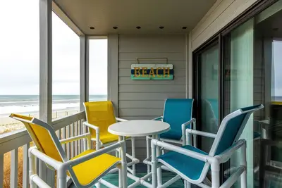 Image de Ocean Front Dunescape Villas Condo, 3 Bedroom, one king, two queen beds