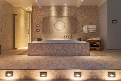 Image de Luxurious Pool & Spa getaway. . . Prime Location in Boynton Beach!