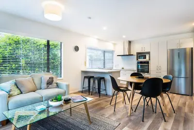 Image de Comfortable well appointed home close to Nelson City