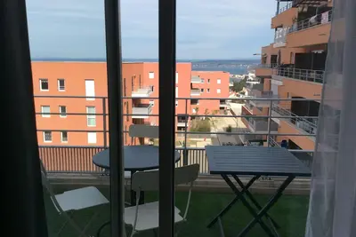 Appartement avec piscine à 1 km Musées Brassens, P. Valéry et Centre Commercial