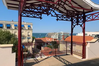 Image de Appartement 6 pers avec terrasse 80 m², hyper centre, plage à 50m, 296 bd de la plage, Arcachon