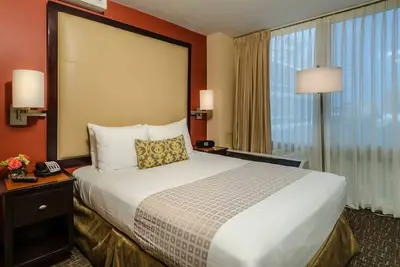 Image de Spacious Unit in the Heart of Dc! With Full Kitchen, Pets Allowed!