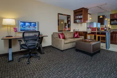 Image de Pets Are Welcome! 2 Comfortable Units w/ Private Kitchens! Near The White House!