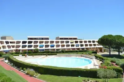 Image de As20085 - Studio spacieux avec piscine et parking