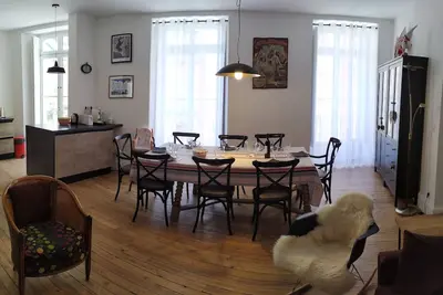 Image de Grand appartement (T4) de 98m² dans l'hypercentre