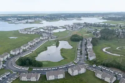 Image de Spacious 4br Condo in Bethany Bay with Nature Right Outside Your Door!