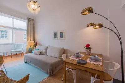 Image de Light Filled Apartment, By TimeCooler