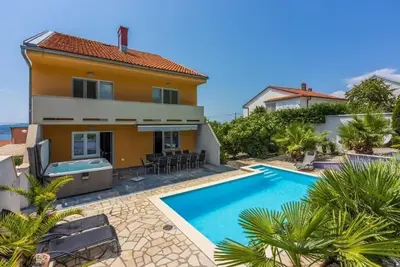 Image de Maison Moderna 2 (62699-A1) - Crikvenica