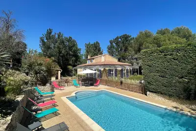 Image de Villa à 6km de St Rémy de Provence avec piscine 2 à 10 personnes