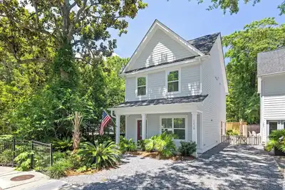 Image de Lowcountry Lux / 5 min to Beach / 7 min to Dtwn