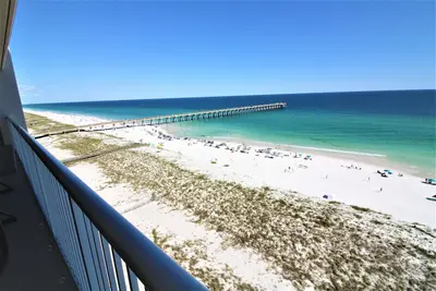Image de \"Sunny Disposition\" - Penthouse Level, 2 bed, 2 bath Condo 1, 525 s/f