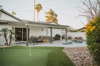 Image de *Great Rates Available* | Cactus Rose
