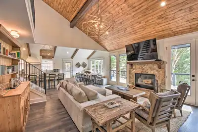 Image de The Ultimate Luxury Retreat on Lake Burton!