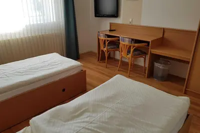 Image de Double room\/2-bed room 09 - Gästehaus Am Schloss