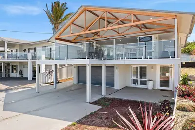 Image de Luxury Beach House at Carters