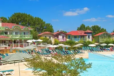 Maison jumelée 6 pers. dans residence avec piscine proche golf  - 343081