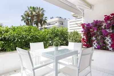 Sitges Pool & Sea Terrace Apt. Superbe localisation et luxueux