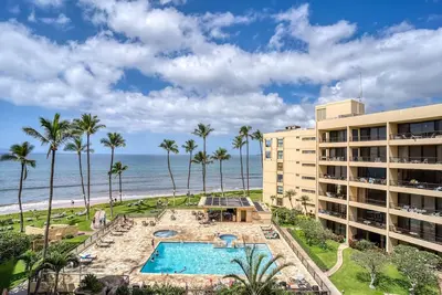 Image de Beachfront condo, ocean view, steps to sea, heated pool, hot tub, Ac, Sugar Beach