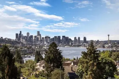 Image de 3br 3ba Rooftop Patio with Waterview, Private Garden & Grill