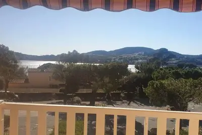Image de Beau studio cabine dans résidence avec piscine