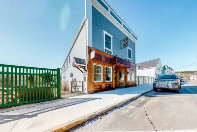 Image de Comfortable Suite in Downtown Northeast Harbor w/ WiFi & Ac - Walk to the Water