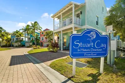 Image de Upscale 3 Bedroom with Great Location