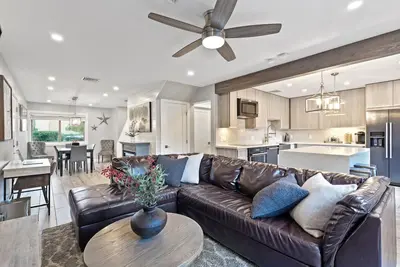Image de Brand New Luxury Bungalow with 4 heated pools