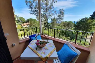 Image de Appartement de vacances \"Capo Arco Agrumeto\" avec vue sur la mer, piscine et balcon