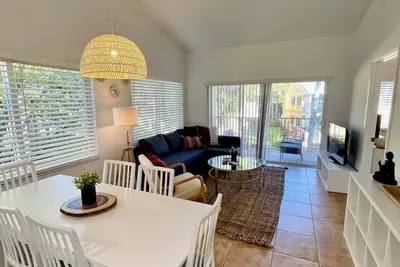 Image de 270c - Modern & Bright 3 Bedroom Apt in Boca Raton