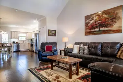 Image de Cozy Cades Cove Condo with Community Pool!