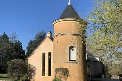 Image de Superbe grange rénovée dans un esprit loft pour tribus jusqu'à 8 personnes