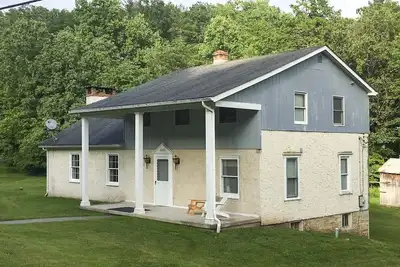 Image de Serene Saxton Lodge: 7 Mi to Lake Raystown!