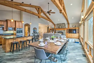 Image de Dock, Hot Tub & Game Room: Luxe Lake Latoka Home