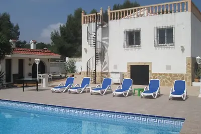 Image de Maison de vacances privée avec piscine privée, Wifi, climatisation, Tv, terrasse, parking
