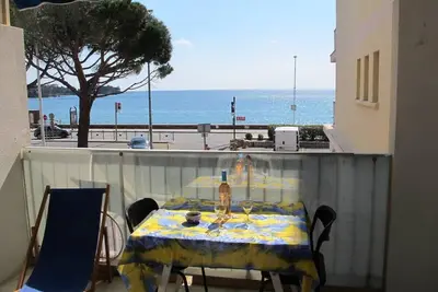 Image de Superbe studio face à la mer et proche commerces