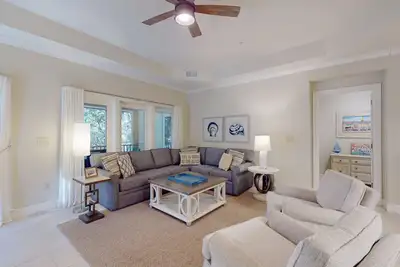 8138 Wendover Dunes- Large Updated Villa Steps from the Beach!