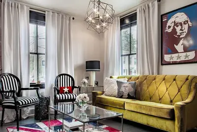 Image de The Liberty House Of Old Town ✯✯✯✯✯ Designer Home