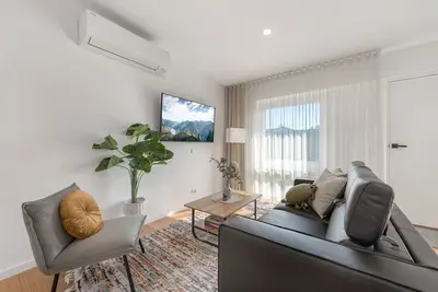 Image de Comfy Studio with Shared Backyard near Racecourse