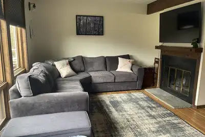 Image de Spacious 2 bedroom, +loft, 2 full bath, dog-friendly condo for the whole family