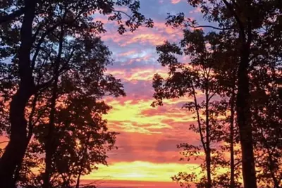 Image de 5⭐️ Breathtaking Bluff Views Serene 2 Bed\/2Bath Brow Cabin Cloudland near Mentone