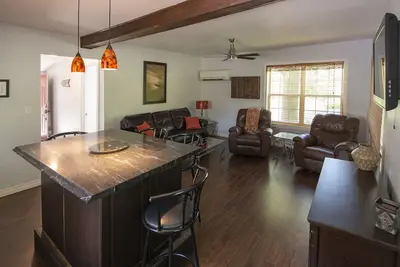 Image de Bird's Nest at Hillman Marsh - Cute cozy cottage