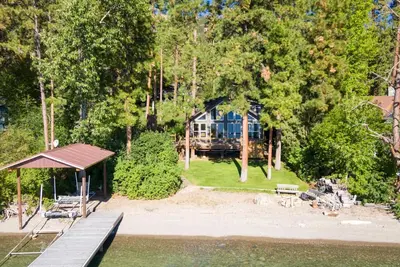Image de Flathead Lake Waterfront Dream House!