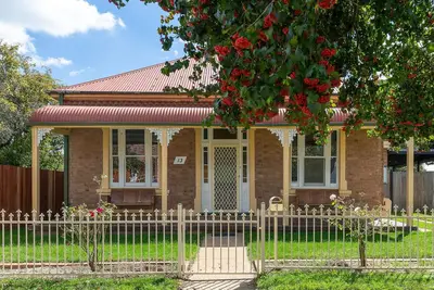 Image de Oaken House Home away from home, pet friendly\nDiscounted Weekly & Monthly Stayz