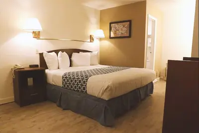 Image de Coratel Inn & Suites By Jasper McCook - Deluxe 1 King Bed Ns