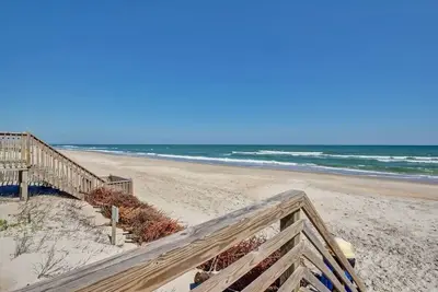 Image de Ocean View Top Floor Retreat, North Topsail Beach
