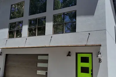 Blue Haven Unit B All New - Downtown Moab!