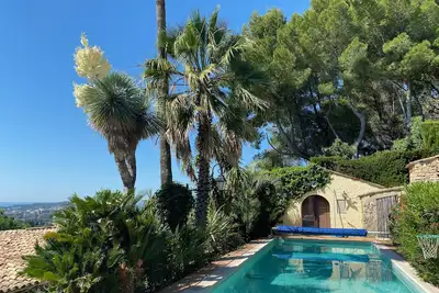 Villa Vue Mer spacieuse au Village de Mougins