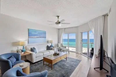 Image de Beach Days Made Easy – 2br Beachfront Getaway on the Sand