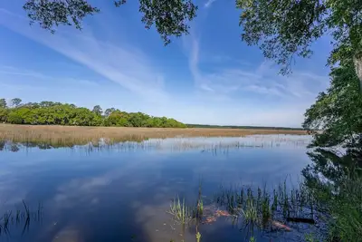 Image de Waterfront Farm- 1. 5 Miles from Downtown Beaufort